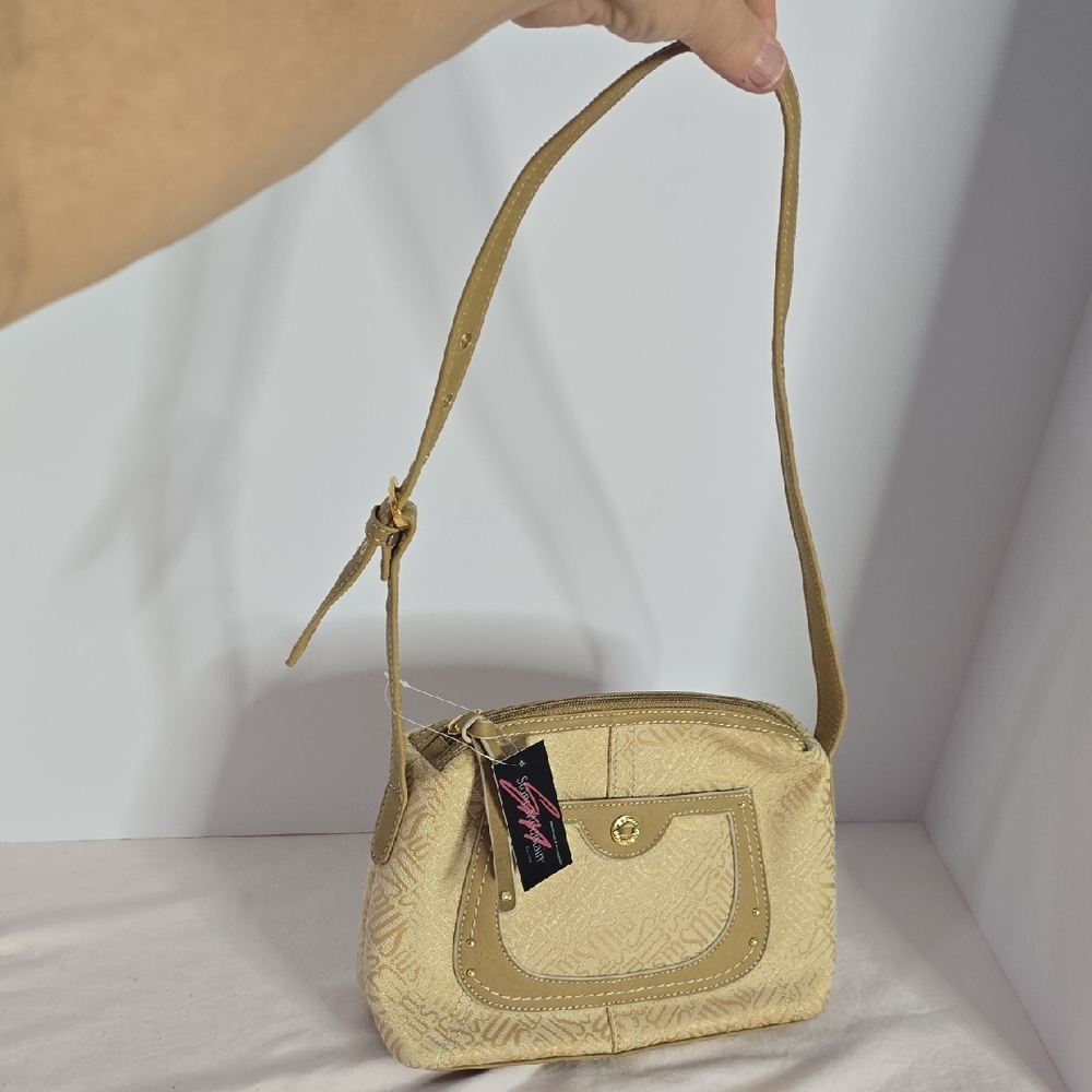 Stone Mountain Accessories Beige Shoulder Bag